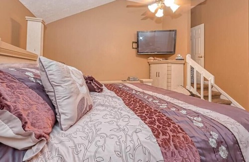 Sugar Land House | Home in Meadows Place ~ Perfect for Family Getaway (w/ Backyard & Home Theater!)
