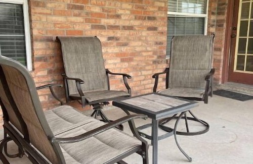 Mission House | Home in Mission great location! Safe and quiet neighborhood. Tvs in every room.