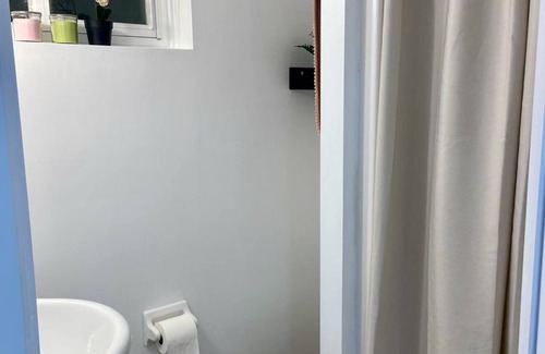 Willowdale Bed & Breakfast | Home in North York | Private Kitchen Bath