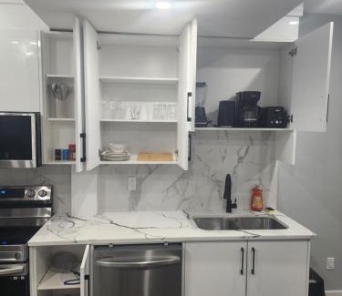 Northwest Calgary Apartment | Home in Northwest Calgary