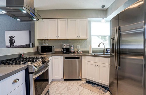 Santa Rosa House | Home in the heart of wine country minutes from Downtown