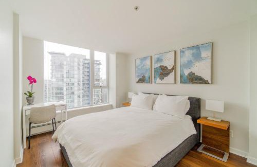 Crosstown Apartment | Home in the Sky with Gorgeous Water Views