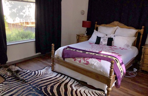 Paarl House | Home in the Winelands on an Equestrian Estate filled with tranquil hours
