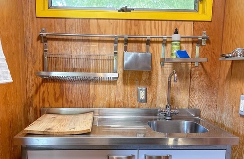 Ann Arbor House | Home in the Woods