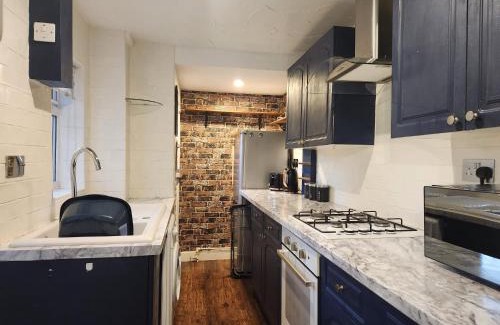 Lower Wick House | Home In Worcester - With Free Parking