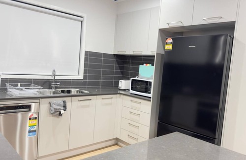 Manor Lakes House | Home in Wyndham Vale (Manor Lakes) Melbourne