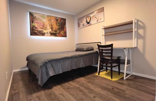 Dalhousie House | Home Inn Calgary Dalhousie 2