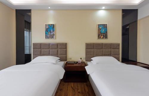 Longquanyi Hotel | Home Inn Paibaiyun Hotel Chengdu Longquanyi Normal University Modern Garden Branch