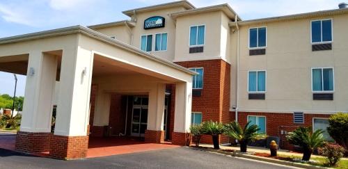 Montgomery Hotel | Home Inn & Suites