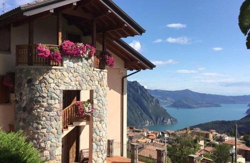 Bossico Apartment | Home Iseo Lake