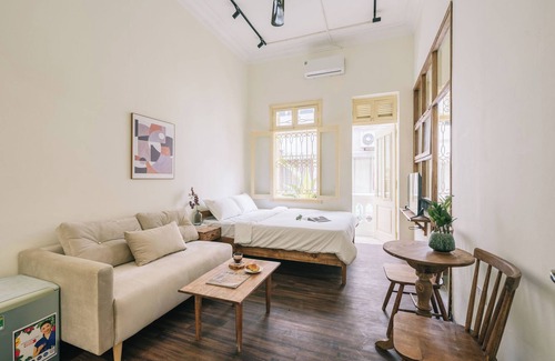 Hang Trong House | HOME KEY Modern 3 Bedrooms in Center