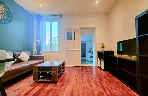 Moneteau Apartment | Home - L'Annexe - Séjour à Monéteau