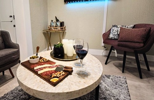 Grandview Heights Apartment | Home Near Convention Center in West Palm Beach