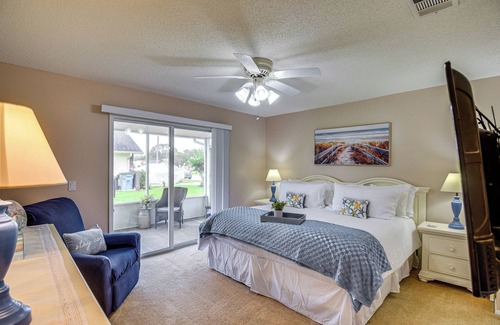 Georgetowne House | Home Near Daytona Speedway, Dining + Beaches!