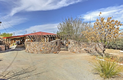 Tyrone House | Home near Dwntwn Silver City w / Long Stay Discounts