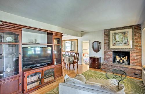Crown Point House | Home Near Mission Bay, Sea World and U of San Diego!