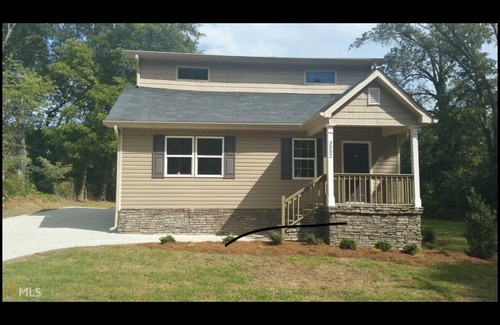 College Park House | Home Near to Hartsfield Jackson Airpot & Downtown 4 BD 2 🛁