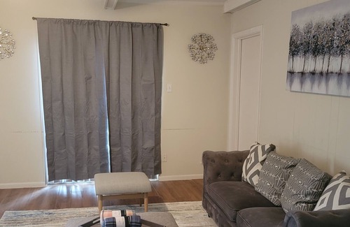 Riverside Terrace House | Home near turkey leg hut, medical center.