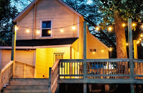 Columbia House | Home Near USC & Ft. Jackson, Pet-Friendly