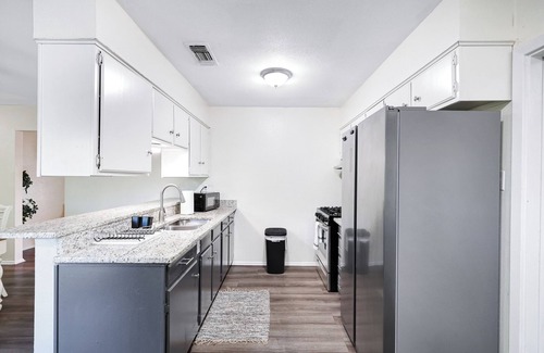 North San Antonio - SAT House | Home Nr River Walk DT + Airport | BBQ Games Pets