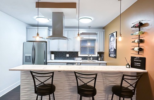Ohio City House | Home | Ohio City | Cleveland | King Suite
