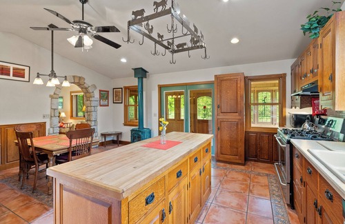 Ellison Bay Cabin | Home on 5 Acres in Ellison Bay- Near The Clearing Folk School!