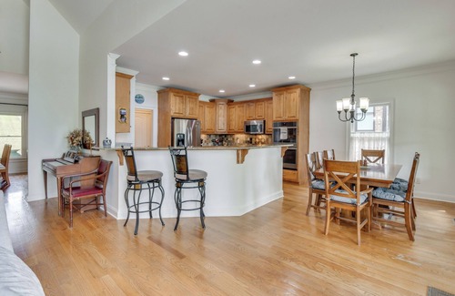 Gainesville House | Home on Lake Lanier w/Dock & Water Views