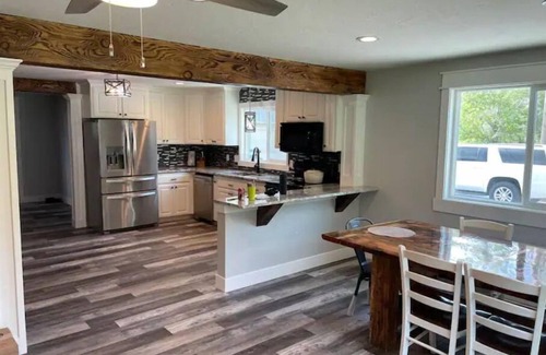 Rigby House | Home on the Burgess