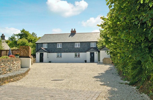 Helstone Cottage | Home Park Farm Cottages A