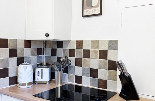 Pateley Bridge Cottage | Home-Private Bathroom-Cottage-Street View