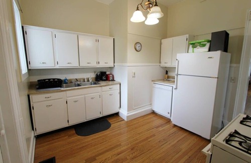 Oneonta Apartment | Home Run Apt 2 All Star Baseball Rentals
