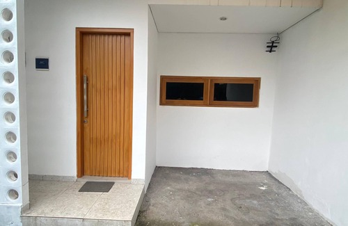 Renon House | Home Stay In Bali