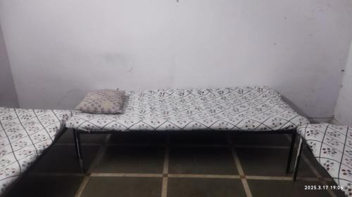 Surat House | Home Stay - Maa Kaamal Deep