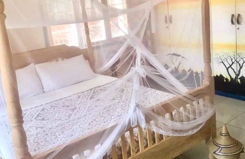 Jinja Bed & Breakfast | Home stay studio 62 guesthouse
