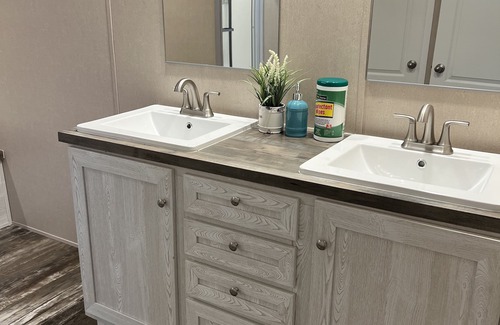 Russellville House | Home suite mobile home