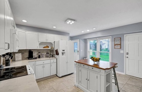 Buechel House | Home Sweet Hayden - 4 beds/3 Full Bath in East End