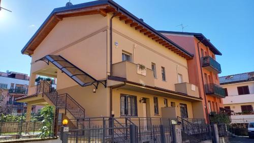 Pessano con Bornago Apartment | Home Sweet Home