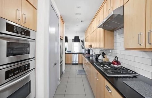 Fall Creek Place House | Home Sweet Home at Delaware Loft-2BR/2.5 BA Townhome w/Rooftop Deck