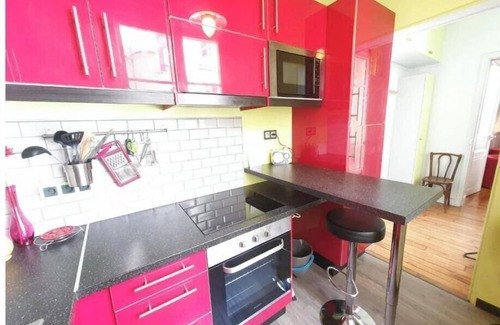 Quartier de la Goutte-d'Or Apartment | Home Sweet Home La Chapelle
