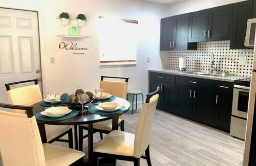 Olympia Heights House | Home Sweet Home Near Malls/Airport/Hwy