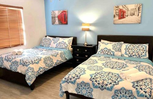 Olympia Heights House | Home Sweet Home Near Malls and Airport and Hwy