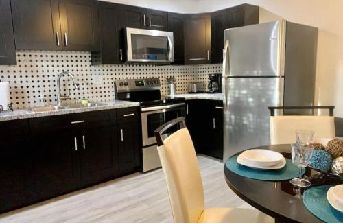 Olympia Heights House | Home Sweet Home Near Malls and Airport and Hwy
