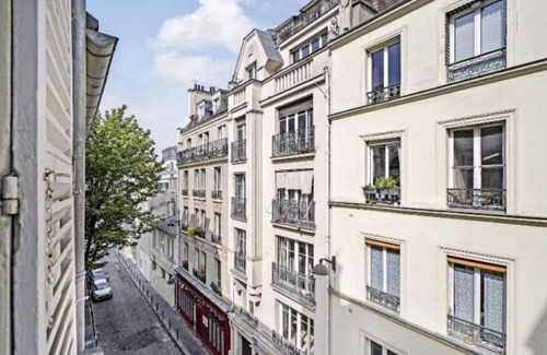Montmartre Apartment | Home Sweet Home Paris Montmartre