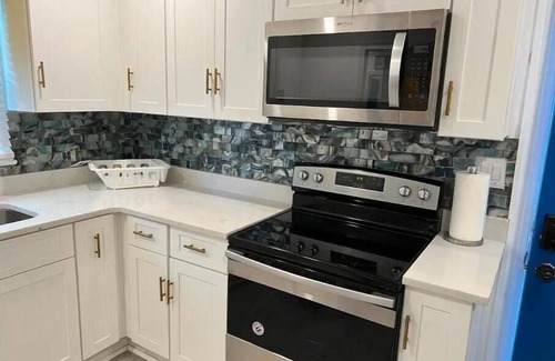 Leslie Estates House | Home sweet home!