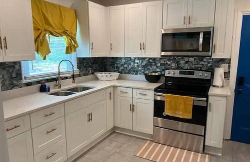 Leslie Estates House | Home sweet home!