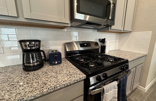 San Antonio House | Home Sweet Home - West SATX Near Sea World, La Cantera and Lackland AF Base