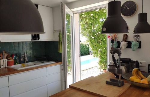 Cabrieres-dʼAigues House | Home sweetness of life