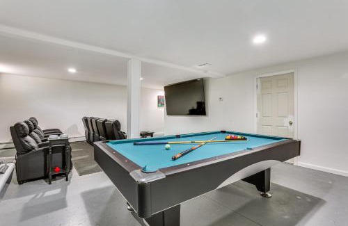 Circleville House | Home Theater and Game Room Home in Glen Wild!