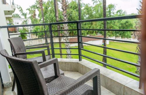 Kerr Serign Apartment | Home To Home Apartment