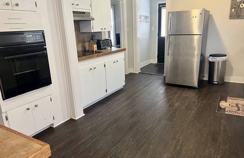 Paris House | Home Town Getaway - 2 bed 1 bath home - close to town!